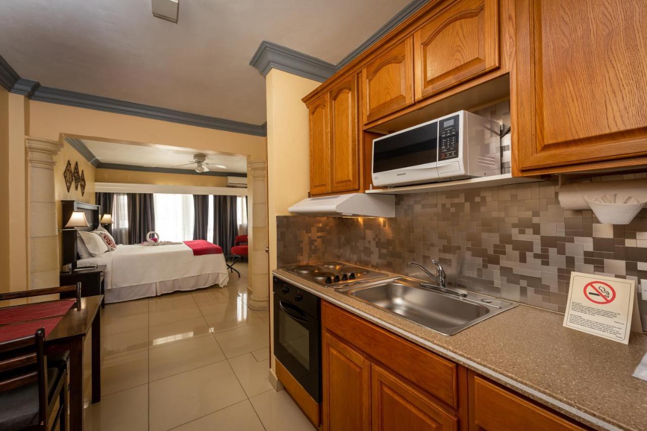 Baker'S Suites Simpson Bay Esterno foto